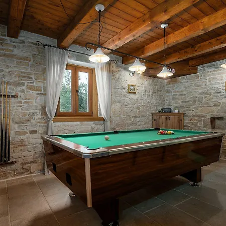 Mediterrane Steinvilla Mit Privatpool, Whirlpool, Darts, Billard, Tischtennis, Gym