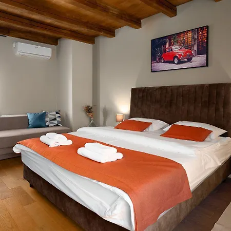 Mediterrane Steinvilla Mit Privatpool, Whirlpool, Darts, Billard, Tischtennis, Gym Holiday home Selina