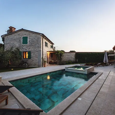 Mediterrane Steinvilla Mit Privatpool, Whirlpool, Darts, Billard, Tischtennis, Gym Selina
