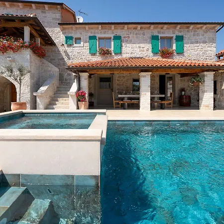 Mediterrane Steinvilla Mit Privatpool, Whirlpool, Darts, Billard, Tischtennis, Gym بيت للعطل