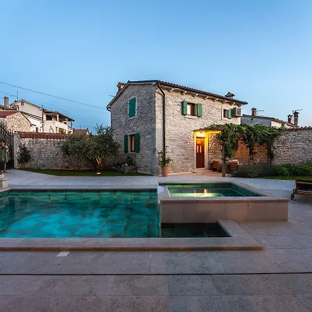 Mediterrane Steinvilla Mit Privatpool, Whirlpool, Darts, Billard, Tischtennis, Gym Holiday home *