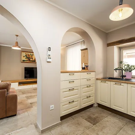Mediterrane Steinvilla Mit Privatpool, Whirlpool, Darts, Billard, Tischtennis, Gym Holiday home *