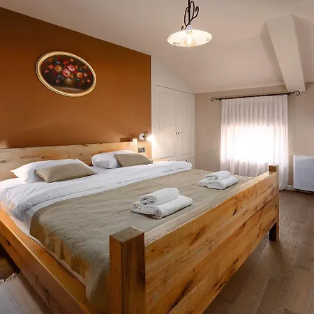 Holiday home Mediterrane Steinvilla Mit Privatpool, Whirlpool, Darts, Billard, Tischtennis, Gym
