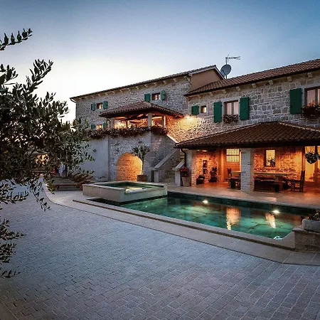 Mediterrane Steinvilla Mit Privatpool, Whirlpool, Darts, Billard, Tischtennis, Gym * Selina